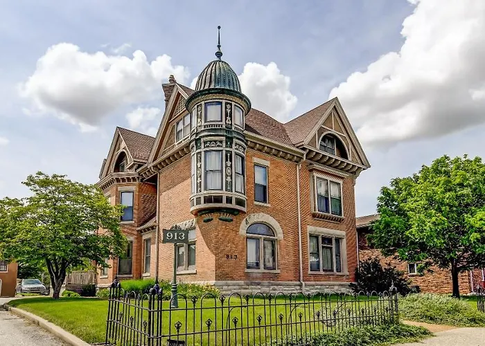 The Bressmer Apartment Springfield