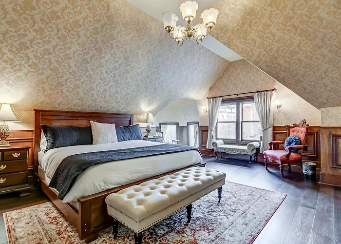 The Bressmer Apartment *